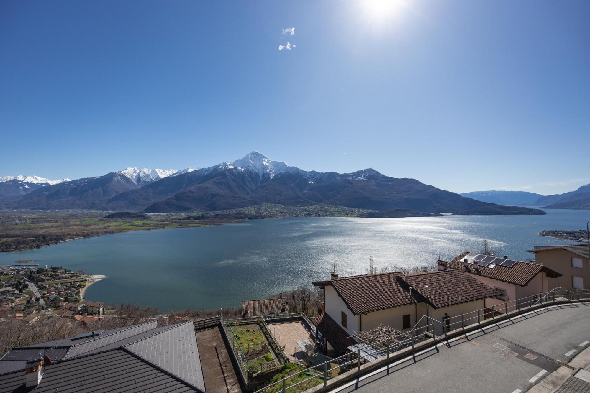 Lago Di Como - Luxury Panoramic Garden - Free Wifi Villa เจราลาริโอ ภายนอก รูปภาพ